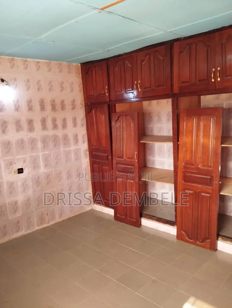 4chbre Villa dans Korhogo à Vendre