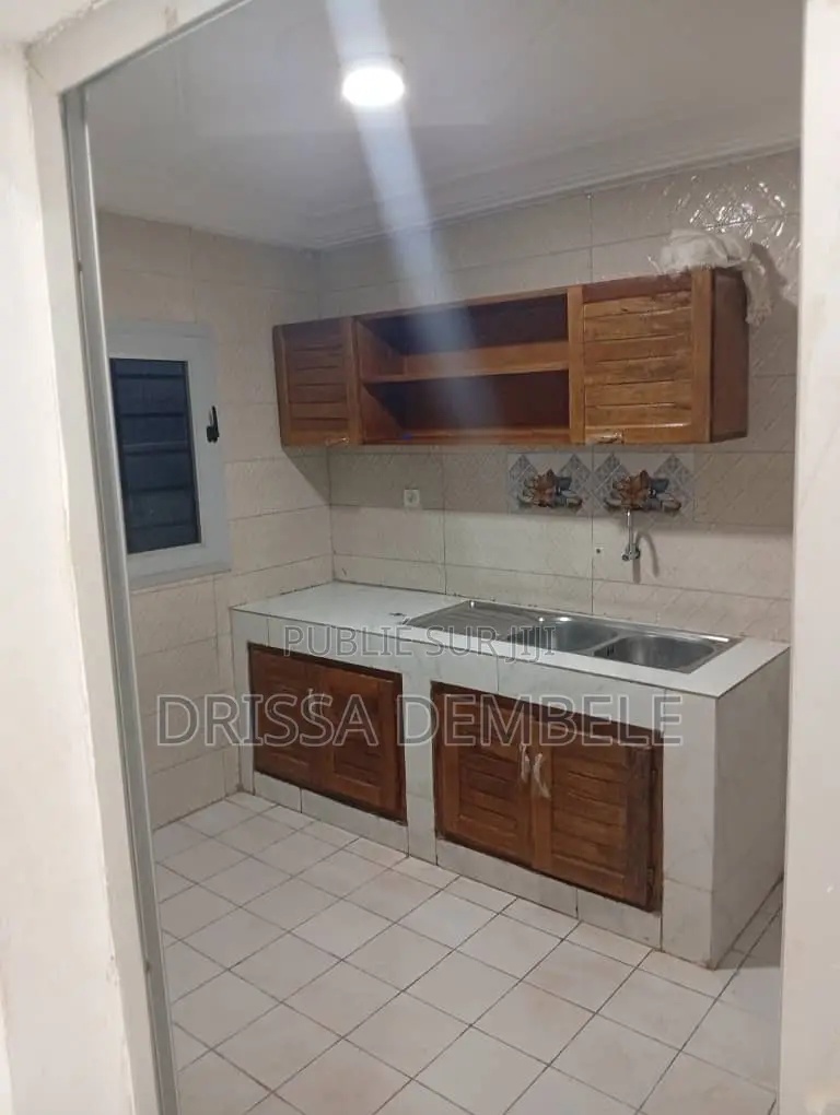 4chbre Villa dans Korhogo à Vendre