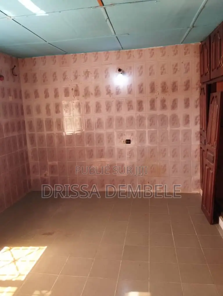 4chbre Villa dans Korhogo à Vendre