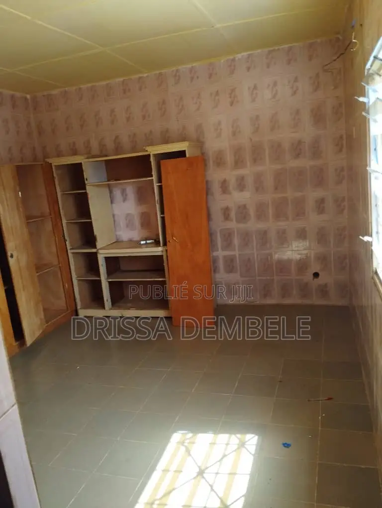 4chbre Villa dans Korhogo à Vendre