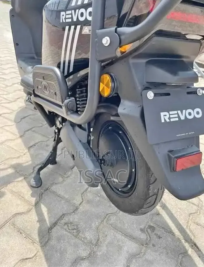 Nouveau Yadea 8S200 2026 Noir