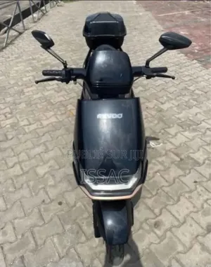 Nouveau Yadea 8S200 2026 Noir