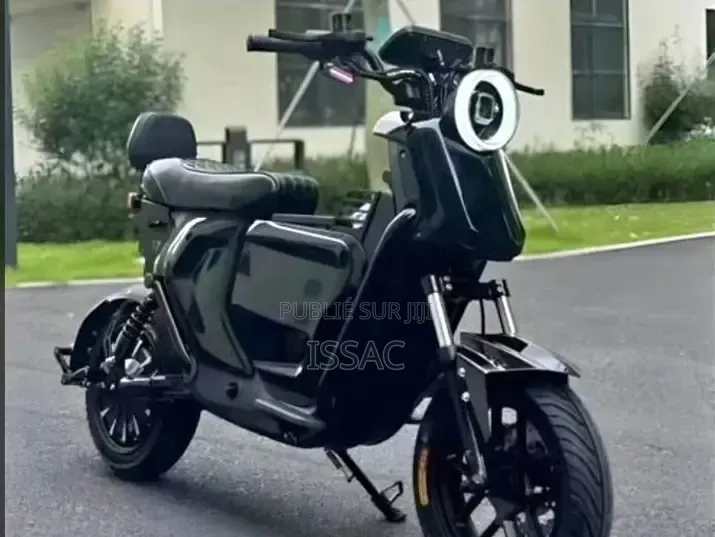 Nouveau Yadea 8S200 2026 Noir