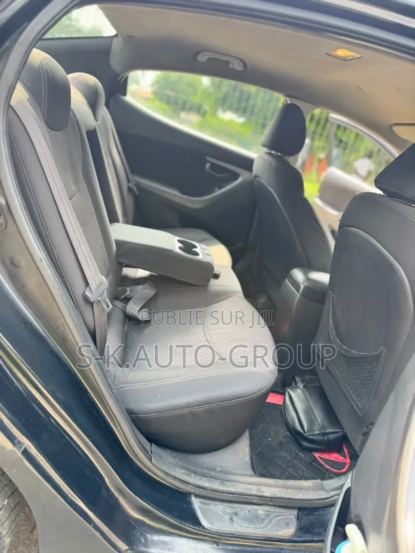 Hyundai Elantra 2012 Noir
