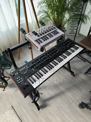 Piano Neuf