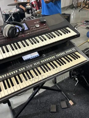 Piano Neuf