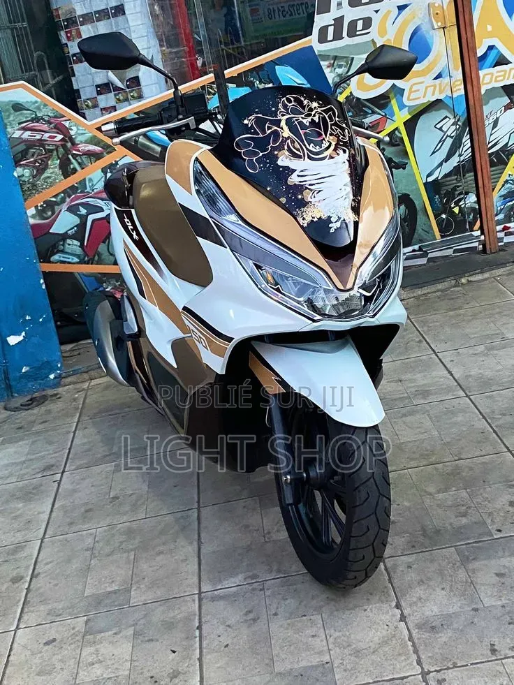 Nouveau Yamaha NMAX 155 2025 Blanc