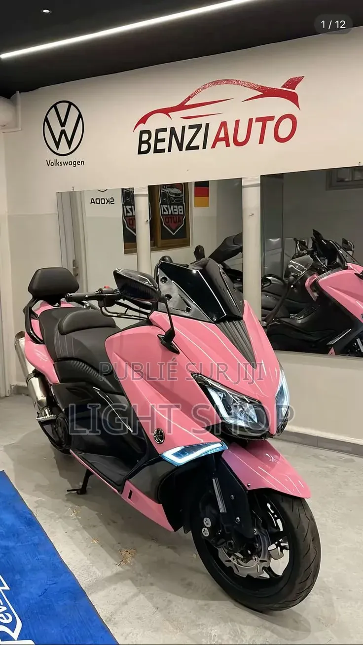 Nouveau Yamaha NMAX 155 2023 Argenté