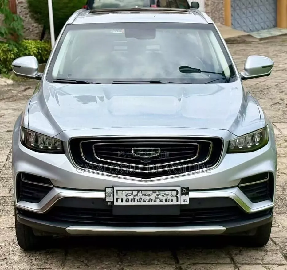Geely Azkarra 2024 Gris