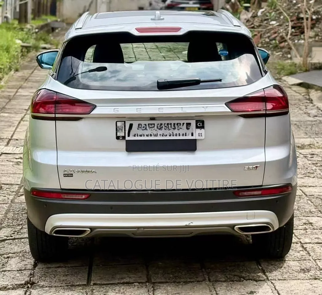 Geely Azkarra 2024 Gris
