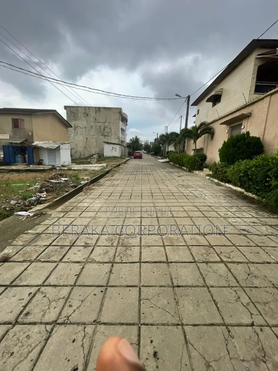 4chbre Duplex dans Beraka Corporation, Cocody à Louer