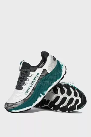 New Balance Fresh Foam X More Trail V3. [1]
