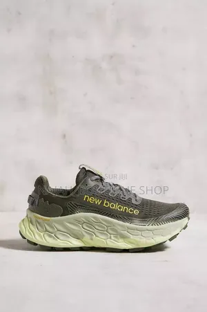 New Balance Fresh Foam X More Trail V3. [1]