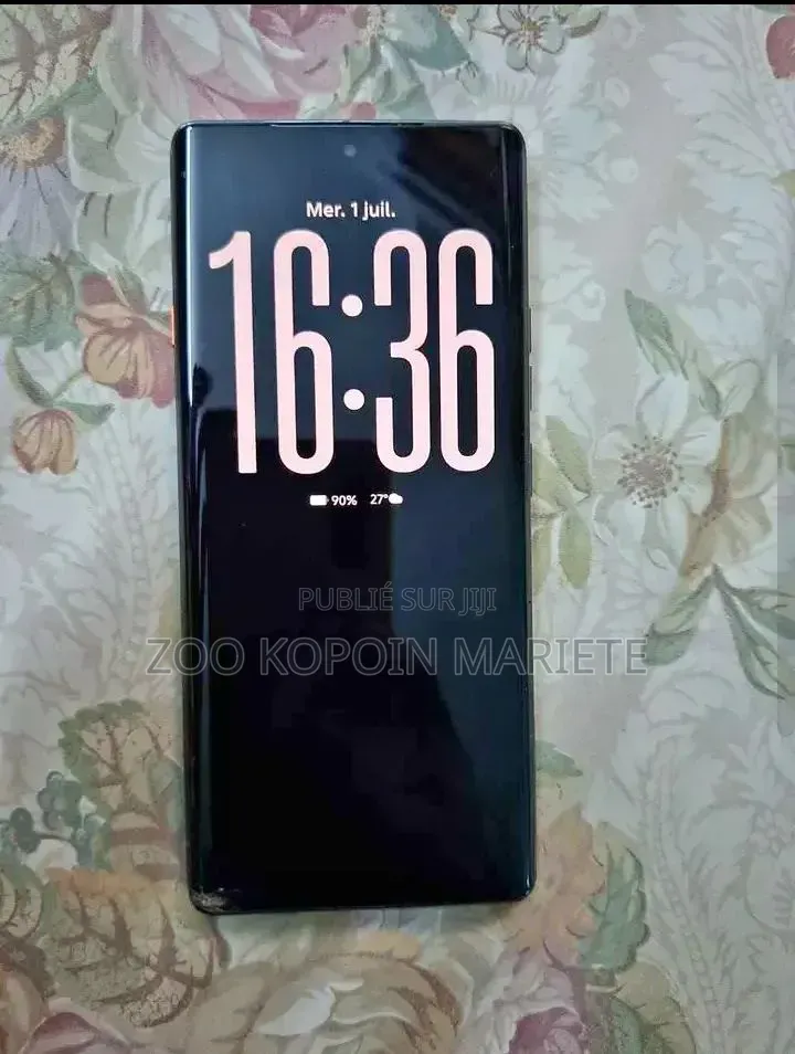 Nouveau Tecno Spark 40 Pro 256 GB Violet