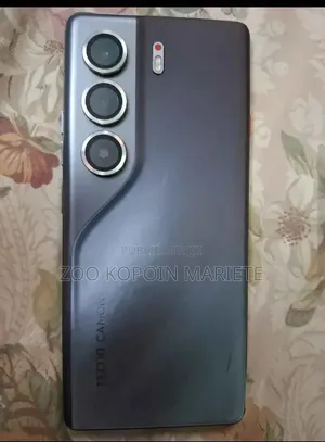 Nouveau Tecno Spark 40 Pro 256 GB Violet