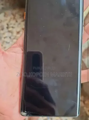Nouveau Tecno Spark 40 Pro 256 GB Violet