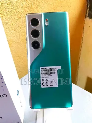 Nouveau Tecno Camon 40 Pro 4G 256 GB Autre