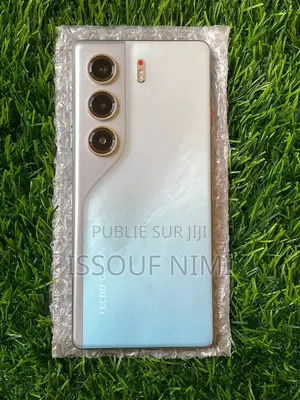 Nouveau Tecno Camon 40 Pro 4G 256 GB Autre