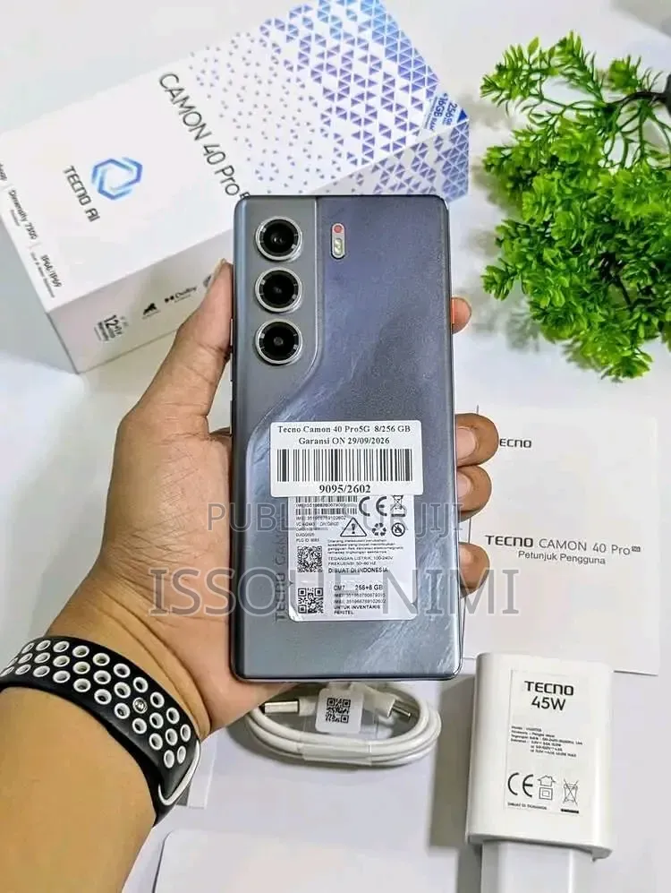 Nouveau Tecno Camon 40 Pro 4G 256 GB Autre