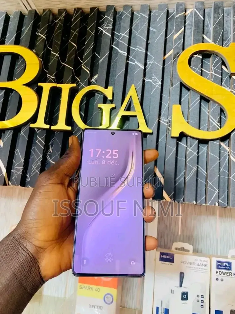 Nouveau Tecno Camon 40 Pro 4G 256 GB Autre