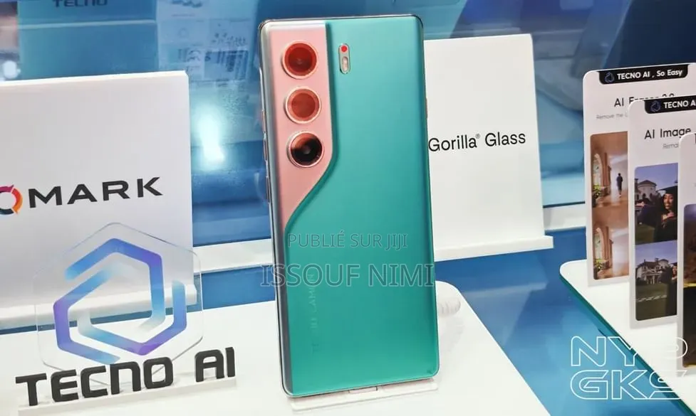 Nouveau Tecno Camon 40 Pro 4G 256 GB Autre