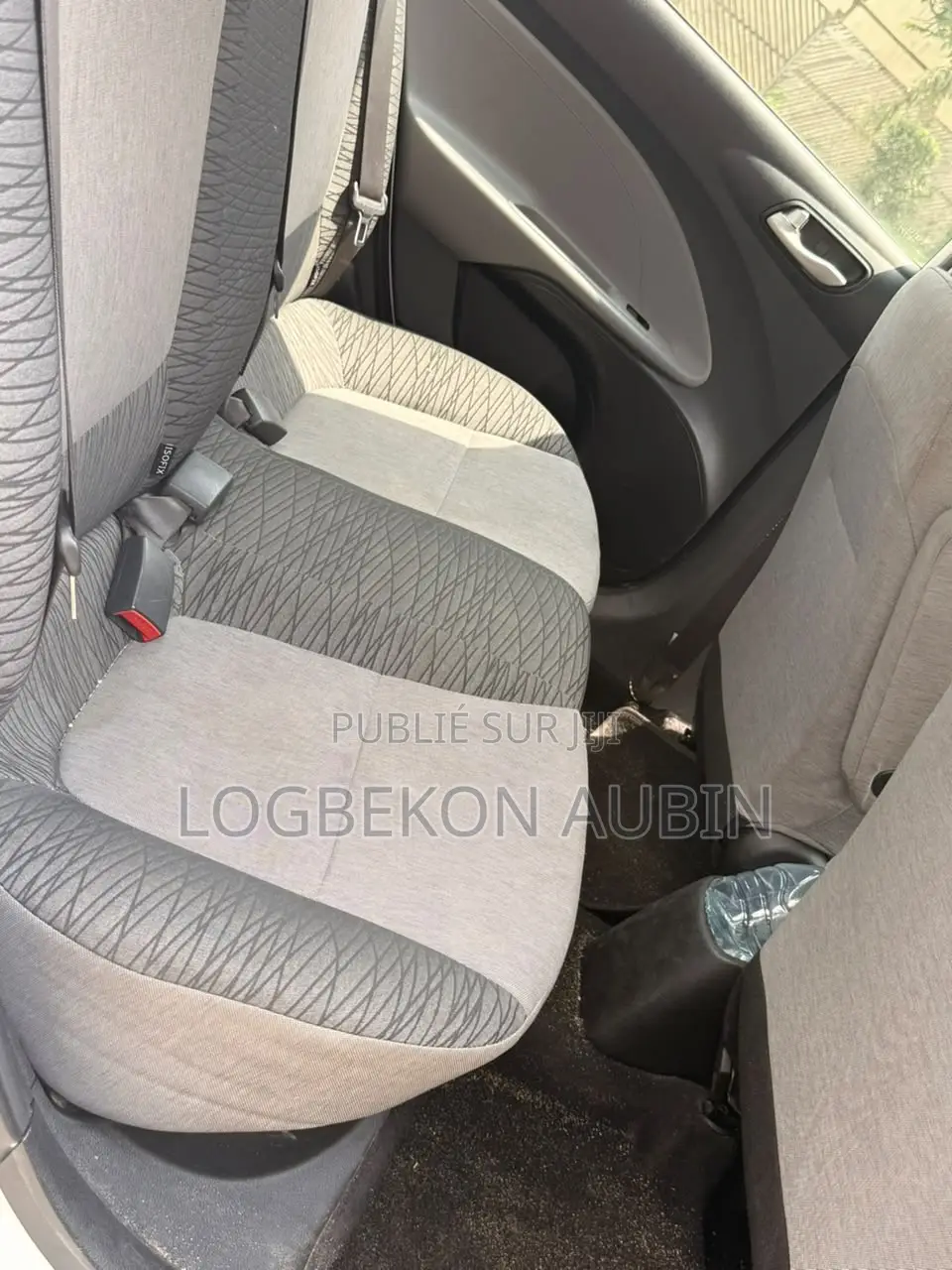 Kia Pegas 2022 Gris
