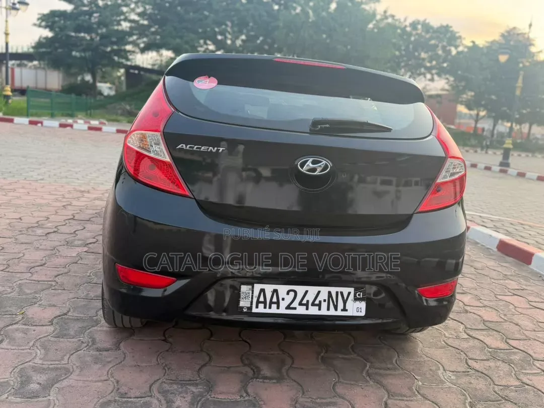 Hyundai Accent 2017 Noir