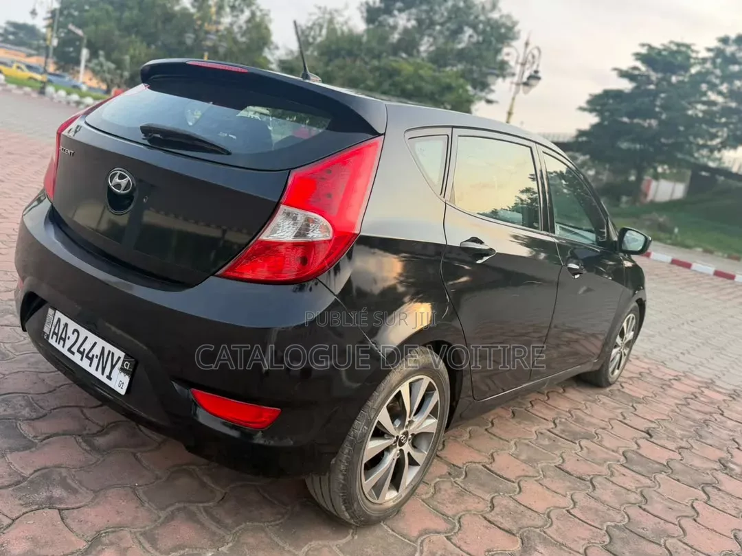 Hyundai Accent 2017 Noir