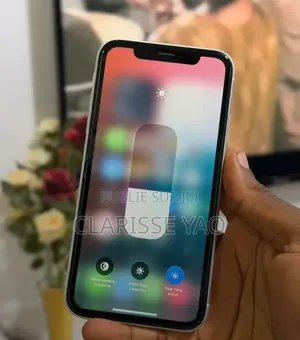 Nouveau Apple iPhone XR 64 GB Bleu