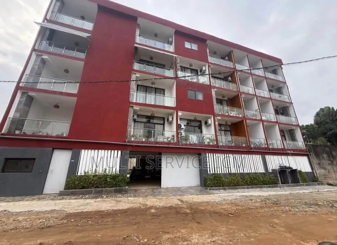 Meublé 2chbre Appartement dans Ismaël Coulibaly, Cocody à Vendre