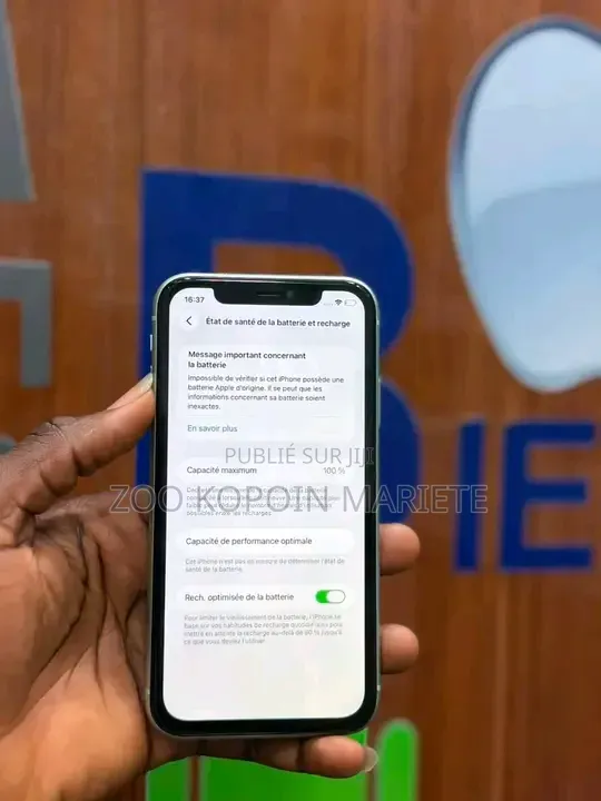 Nouveau Apple iPhone 11 64 GB Autre