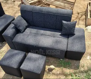 Canapé DISPONIBLE
