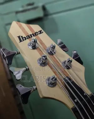 Guitare Bass