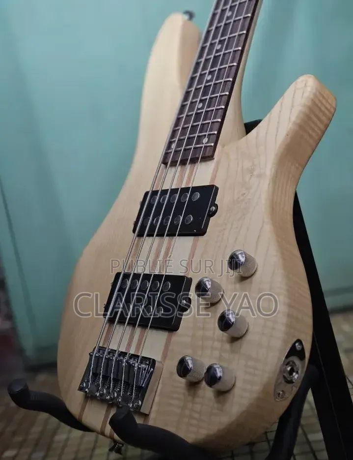 Guitare Bass