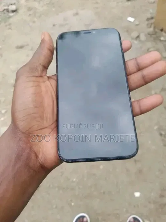 Nouveau Apple iPhone XR 64 GB Noir