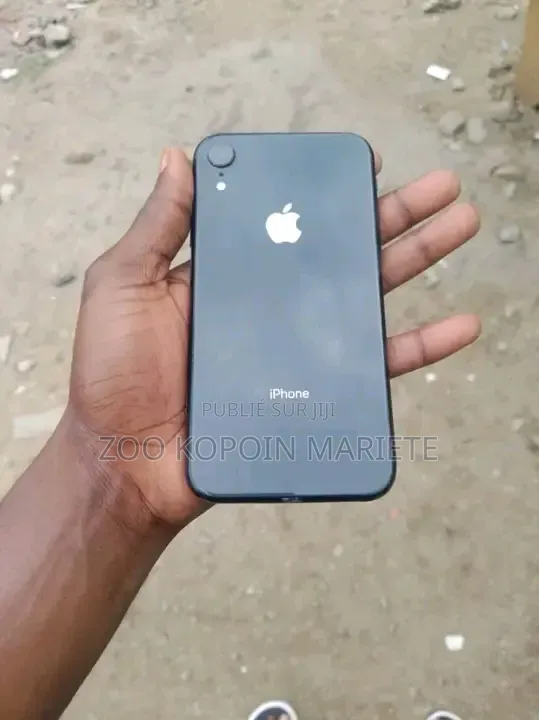 Nouveau Apple iPhone XR 64 GB Noir