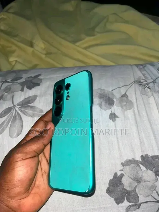 Nouveau Tecno Camon 50 Pro 256 GB Vert