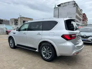 Infiniti QX80 2022 Blanc