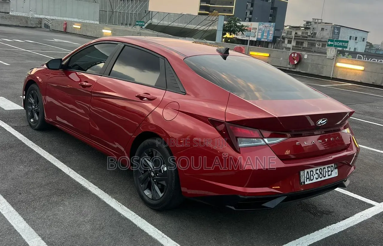 Hyundai Elantra Limited 2022 Autre