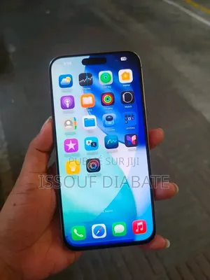 Nouveau Apple iPhone 15 Pro Max 1 TB Autre