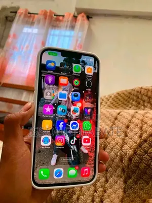 Nouveau Apple iPhone XR 128 GB Autre