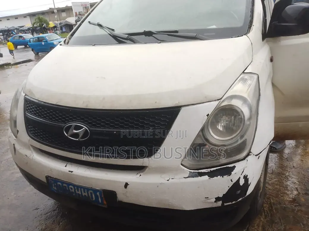 Hyundai H200 2013 Blanc