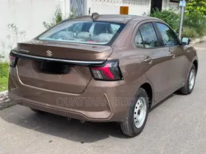 Suzuki Dzire 2025 Gris
