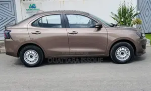 Suzuki Dzire 2025 Gris