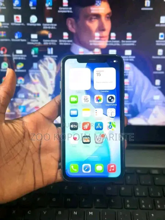 Nouveau Apple iPhone 11 128 GB Noir