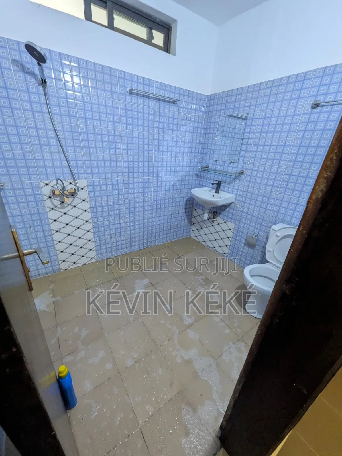 4chbre Villa dans Grâces Immobilier, Bingerville à Louer