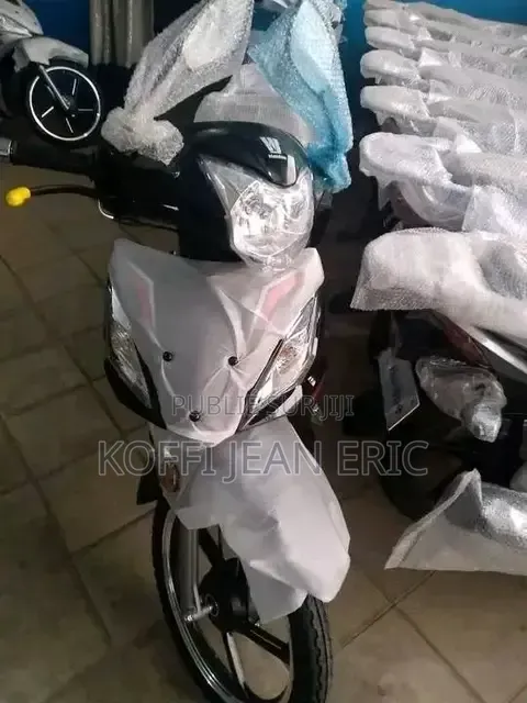 Nouveau KTM Duke 125 2026 Argenté