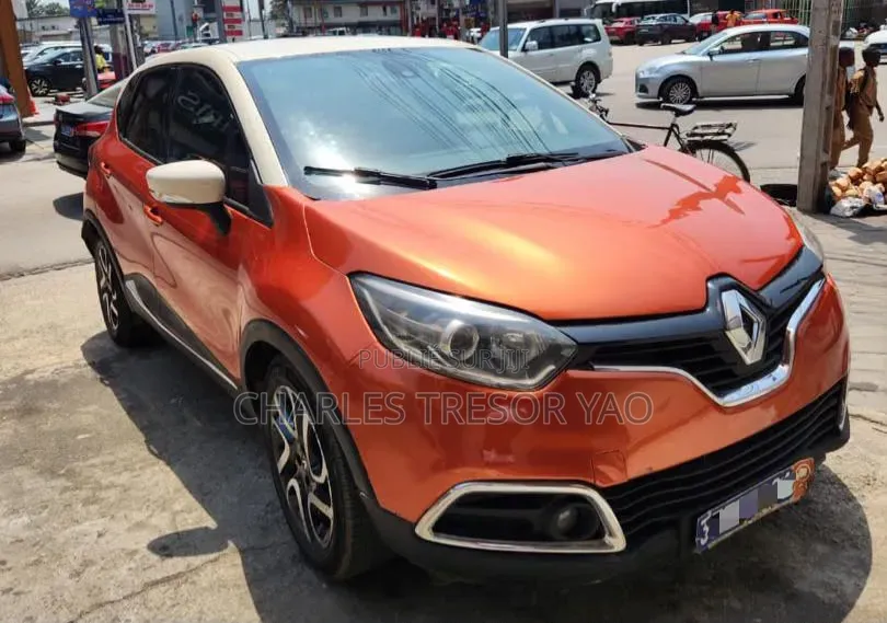 Renault Captur 2016 Orange