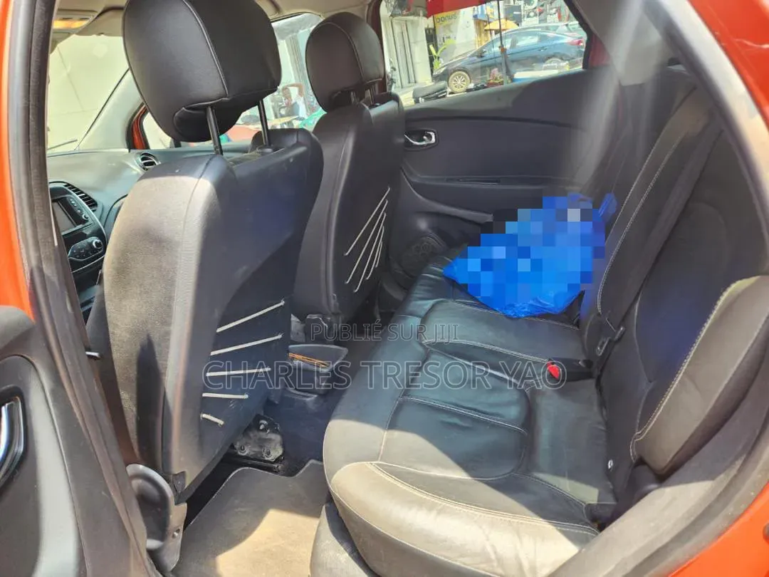 Renault Captur 2016 Orange