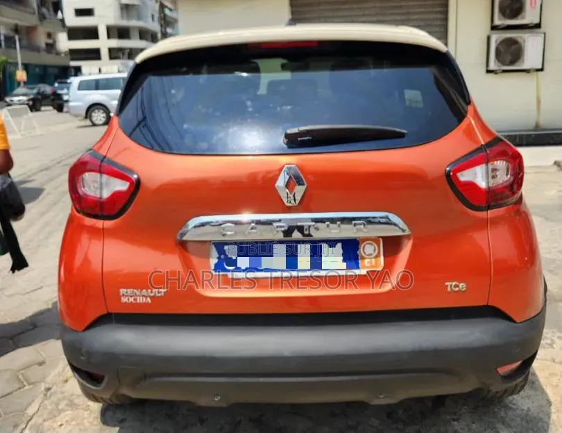 Renault Captur 2016 Orange